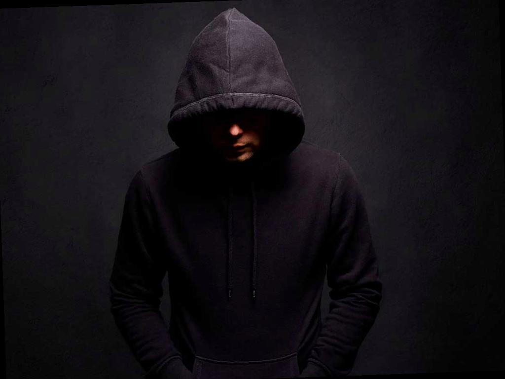 Пенсионерке из Сочи удалось избежать мошенничества благодаря помощи сотрудников банка