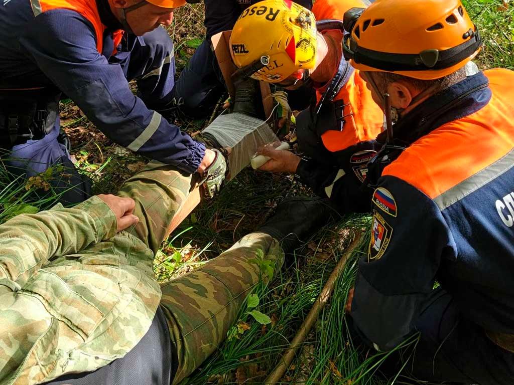Спасение грибника в лесу около посёлка Якорная Щель