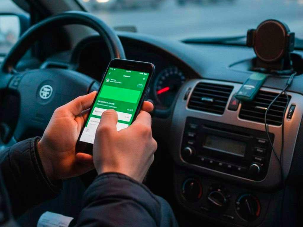 Таксист из Сочи рискует оказаться за решеткой из-за украденных «чаевых»