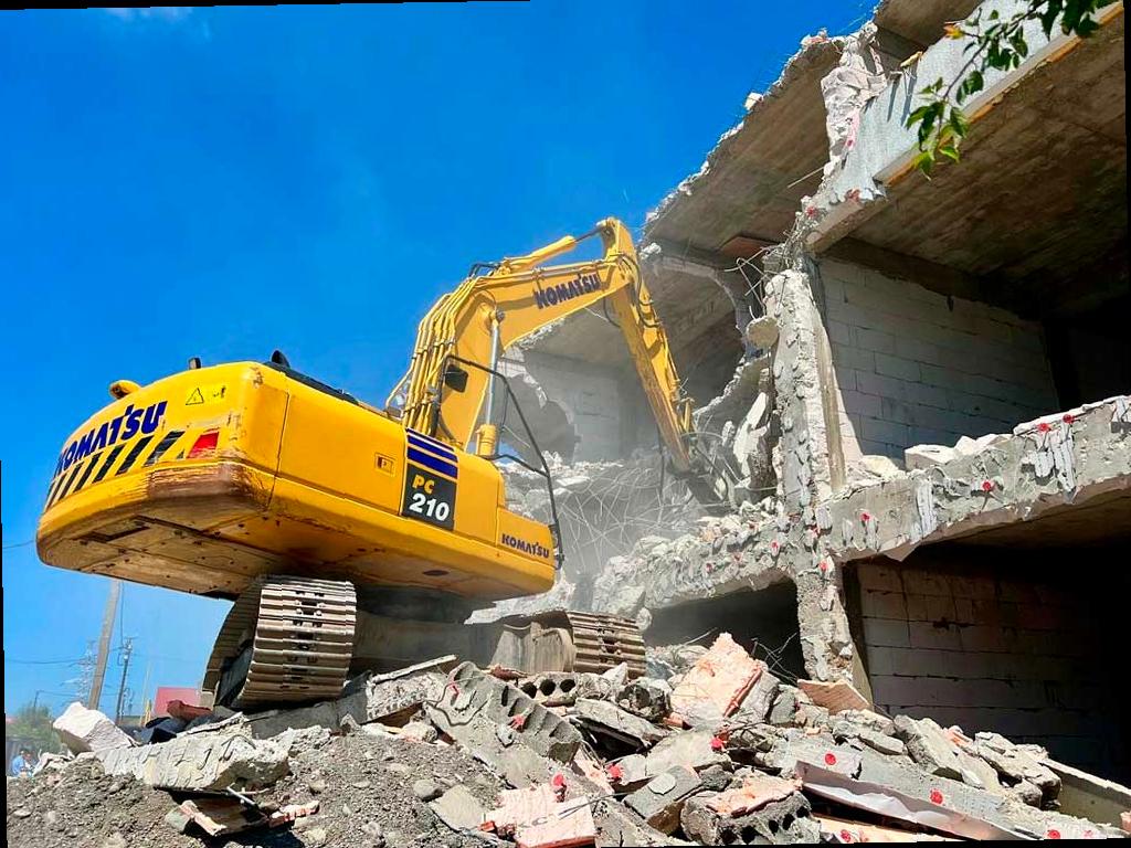 Более 130 самостроев снесли в Сочи за год, 8 объектов на очереди