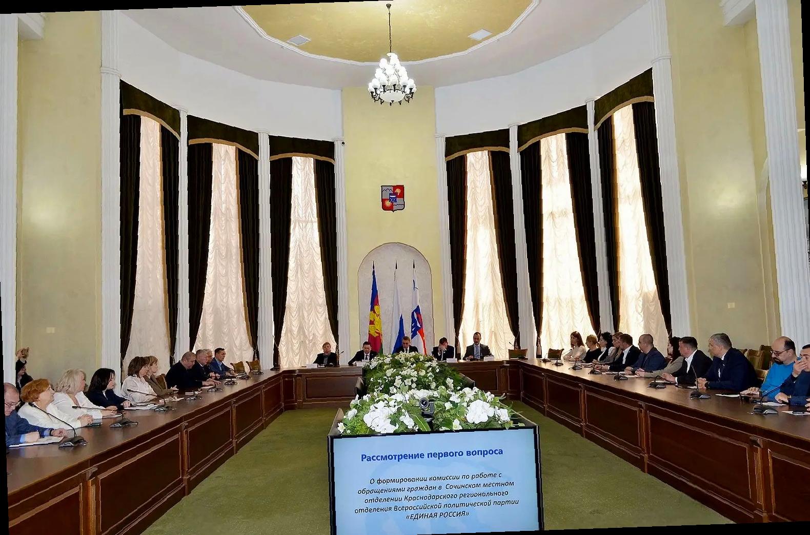 «Виктор Тепляков участвовал в собрании политсовета «Единой России» в Сочи»