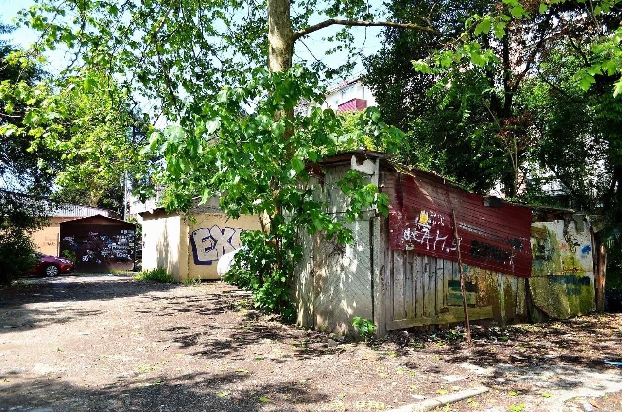 Депутат ЗСК Виктор Тепляков посетил микрорайон Гагаринский в Сочи