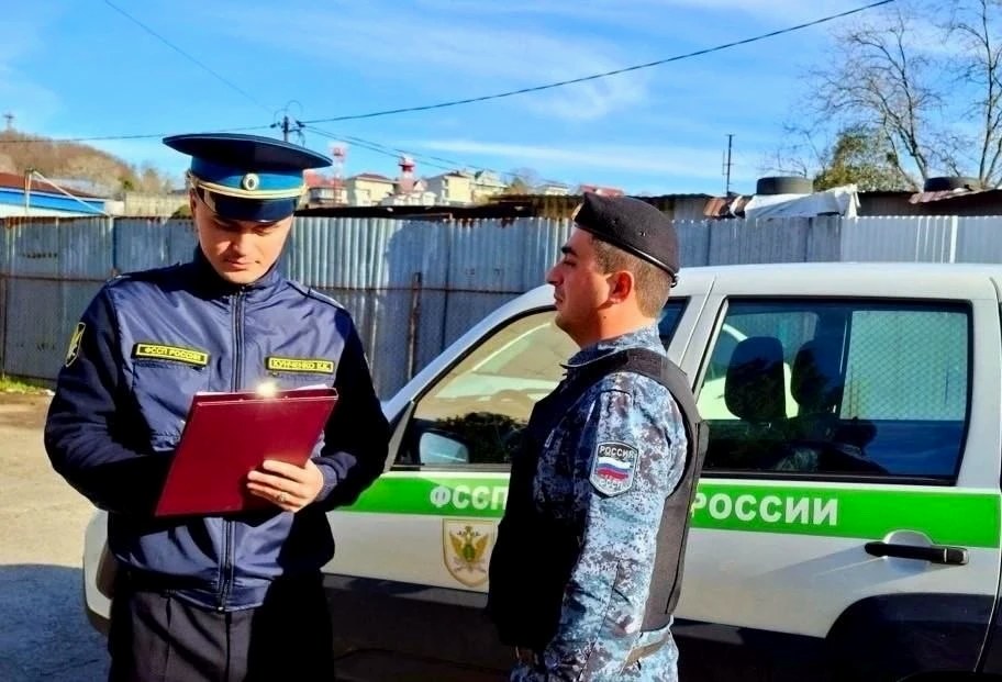 Собственница участка в Сочи снесла незаконные постройки после штрафов