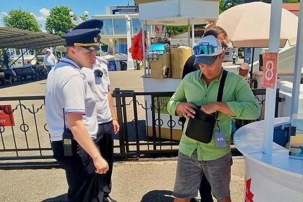 Штрафы за навязчивое предложение услуг в Сочи составили 400 тысяч рублей
