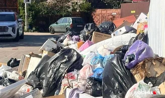 Задержан мужчина за выгрузку строительного мусора в Сочи